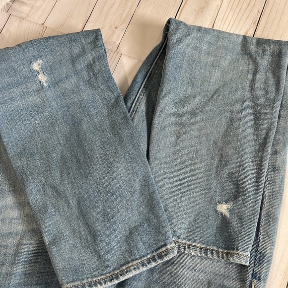 American Eagle Mom Jeans - Picture 5 of 11